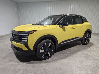 New 2025 Nissan Kicks SR