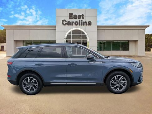 Used 2025 Lincoln Corsair FWD w/ Equipment Group 101A image 2