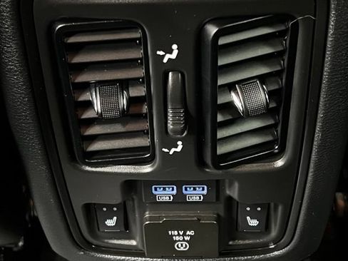 Used 2022 Dodge Durango R/T w/ Trailer Tow Group IV AWD/4WD image 43