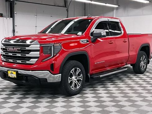 Used 2022 GMC Sierra 1500 SLE AWD/4WD image 12