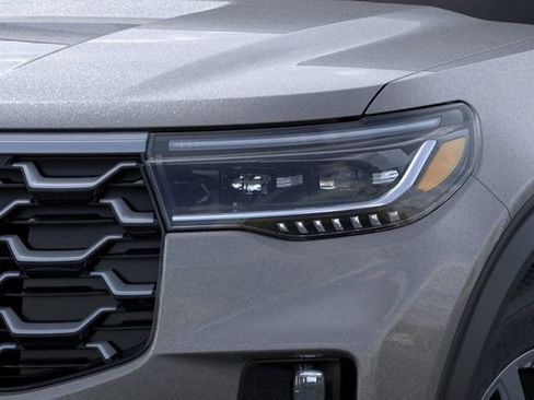 New 2026 Ford Explorer Platinum image 18
