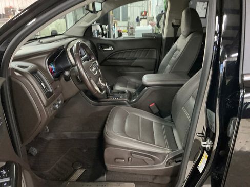Certified 2022 GMC Canyon Denali image 13