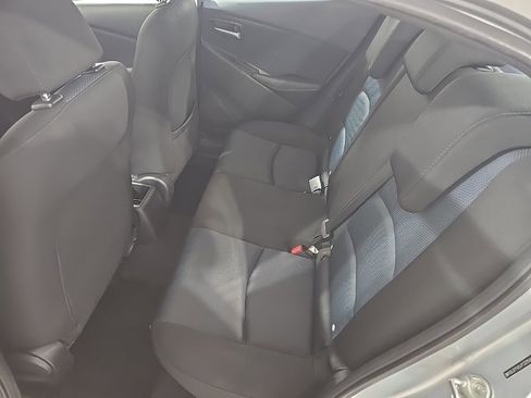 Used 2018 Toyota Yaris iA image 18