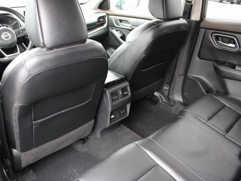 Used 2021 Nissan Rogue SL w/ Premium Package image 26