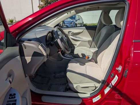 Used 2010 Toyota Corolla LE FWD image 14