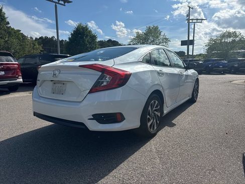 Used 2016 Honda Civic EX image 5