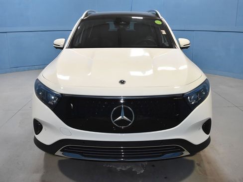 Used 2024 Mercedes-Benz EQB 300 300 image 25