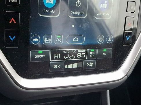 Used 2025 Subaru Crosstrek 2.0i Premium image 16