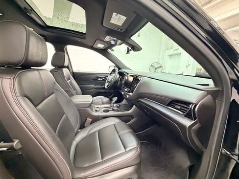 Certified 2023 Chevrolet Traverse RS image 33