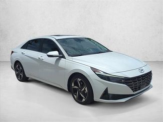Used 2021 Hyundai Elantra Limited FWD video 3