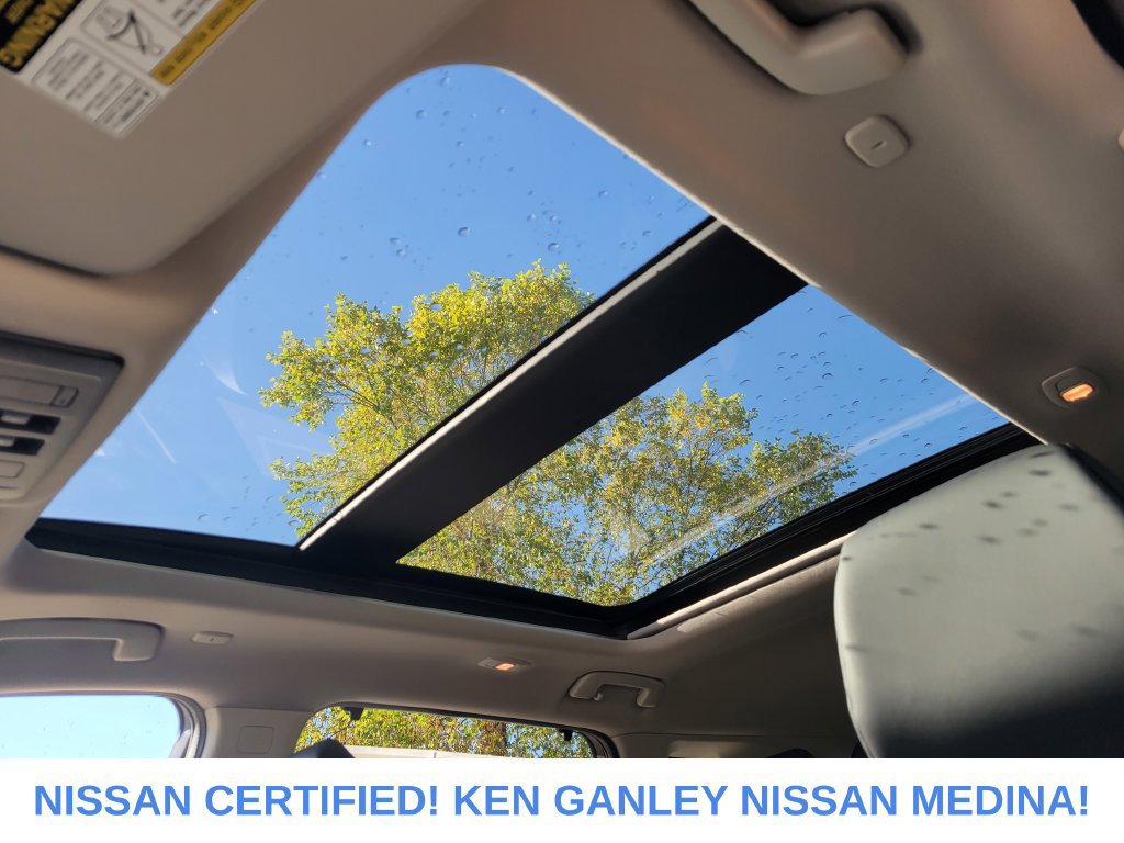 Certified 2024 Nissan Rogue SV w/ SV Premium Package AWD/4WD image 38