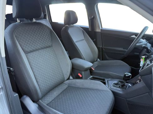 Used 2021 Volkswagen Tiguan S image 15