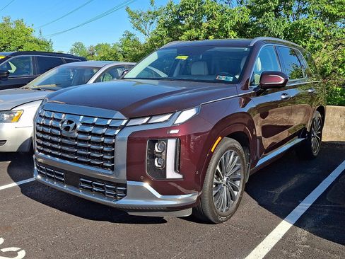 Used 2024 Hyundai Palisade Calligraphy AWD/4WD image 3