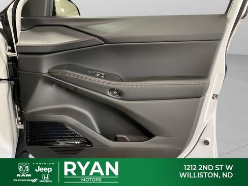 New 2026 Jeep Cherokee Overland w/ Advanced Pro Tech Group AWD/4WD image 47