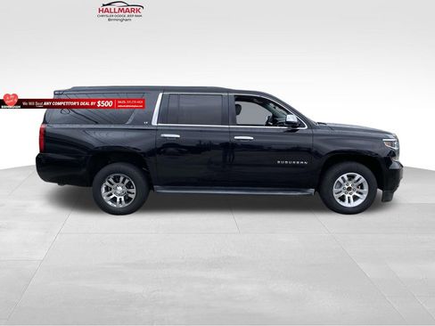Used 2016 Chevrolet Suburban LT image 2