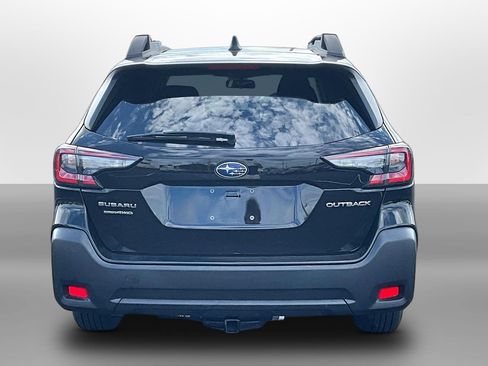 Used 2023 Subaru Outback Premium AWD/4WD image 4