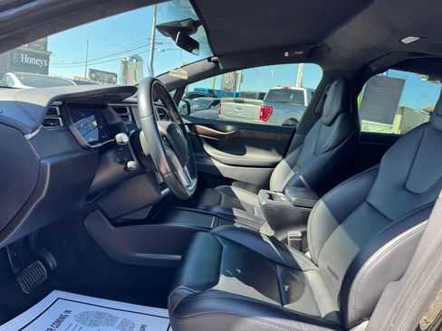 Used 2017 Tesla Model X 100D AWD/4WD image 13