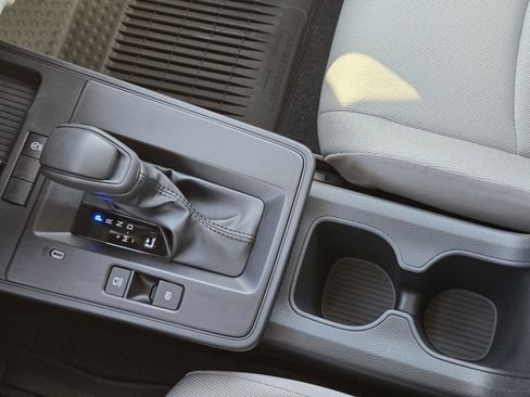 New 2026 Toyota Corolla Cross LE w/ Moonroof Package image 18