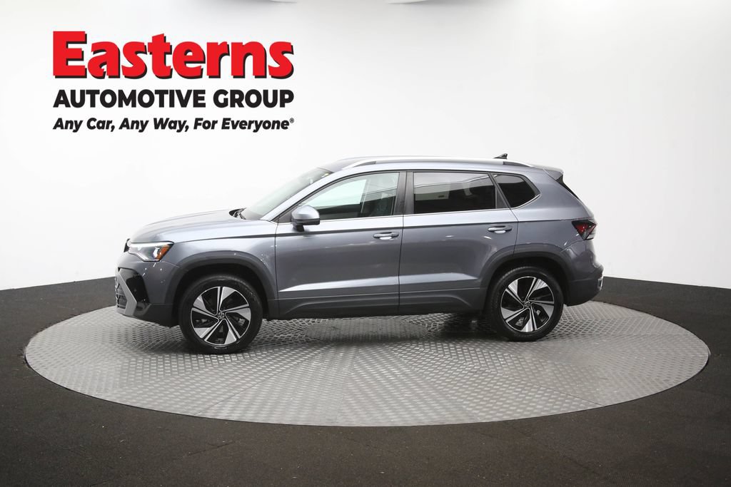 Used 2025 Volkswagen Taos SE AWD/4WD image 59