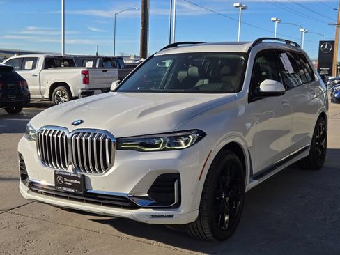 Used 2021 BMW X7 xDrive40i w/ Premium Package AWD/4WD image 42