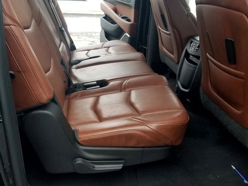 Used 2015 Cadillac Escalade ESV Premium image 24