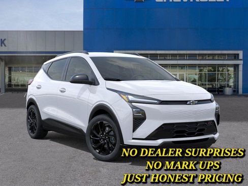 New 2027 Chevrolet Bolt RS FWD image 7