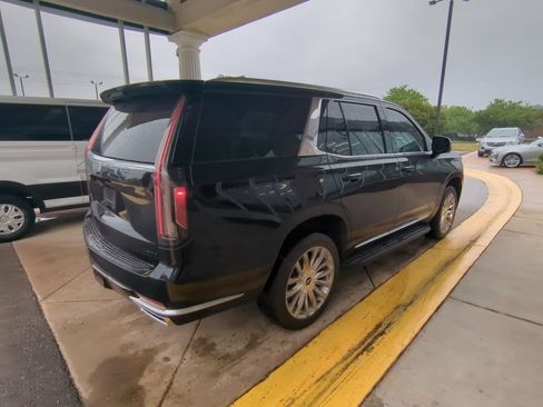 Certified 2021 Cadillac Escalade Premium Luxury w/ LPO, Illumination Package RWD image 3