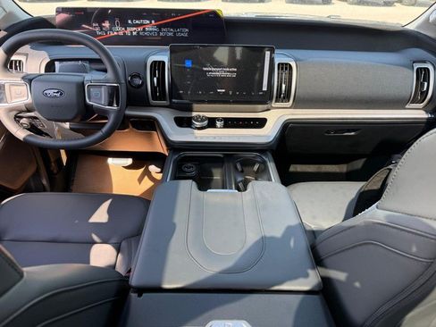 New 2027 Ford Expedition Active AWD/4WD image 7