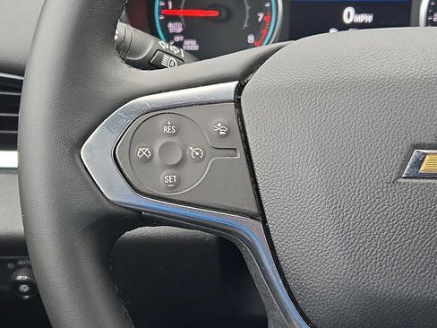 Used 2023 Chevrolet Traverse LT image 26
