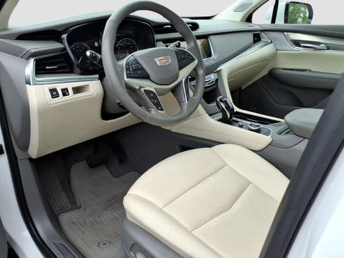 Certified 2023 Cadillac XT5 Premium Luxury AWD/4WD image 12