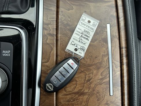 Used 2021 Nissan Armada SL w/ Captain's Chairs Package image 37