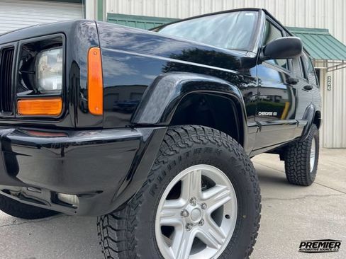Used 2001 Jeep Cherokee Limited AWD/4WD image 25