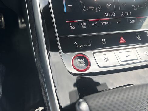 Used 2025 Audi RS Q8 performance image 25