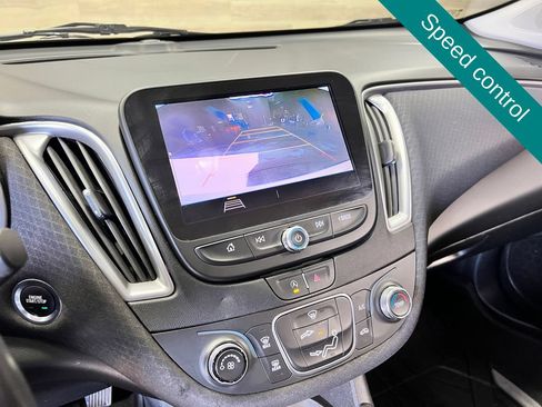Used 2020 Chevrolet Malibu RS FWD image 11