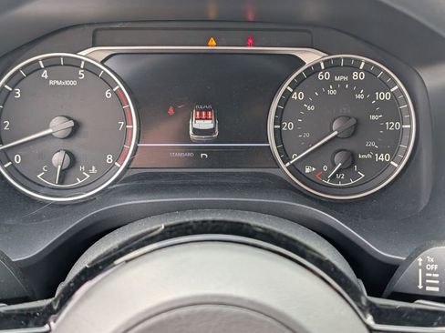 Used 2023 Nissan Rogue SV image 21