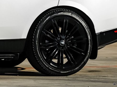 Used 2023 Land Rover Range Rover Long Wheelbase Autobiography image 95