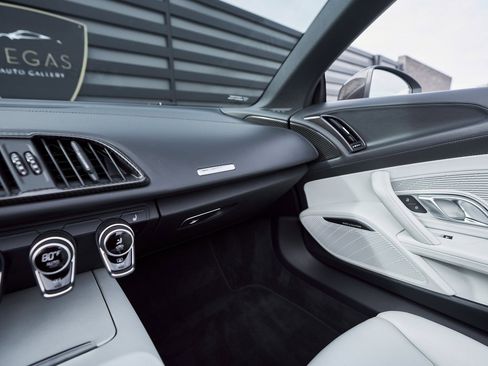 Used 2021 Audi R8 V10 performance image 73