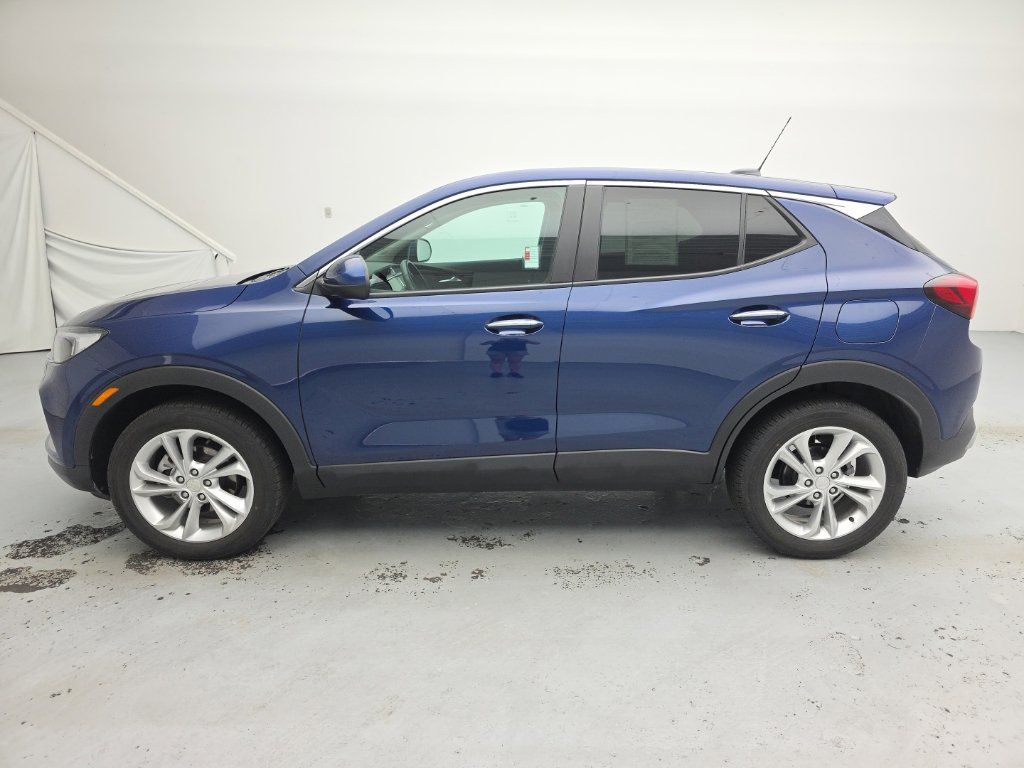 Used 2023 Buick Encore GX Preferred w/ Cold Weather Comfort Package AWD/4WD image 8