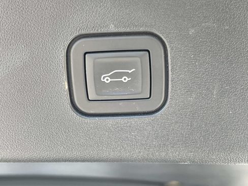 Certified 2026 Cadillac Vistiq Sport w/ LPO, Floor Liner Package AWD/4WD image 14