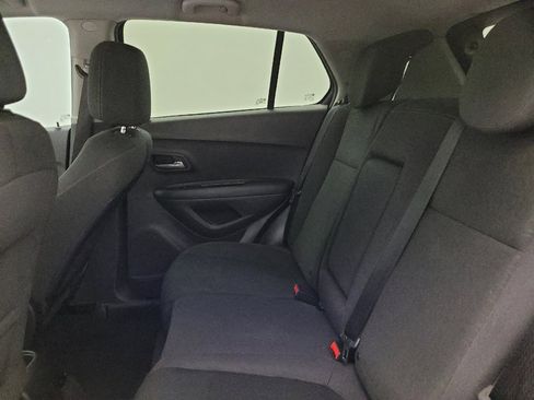 Used 2017 Chevrolet Trax LS image 18