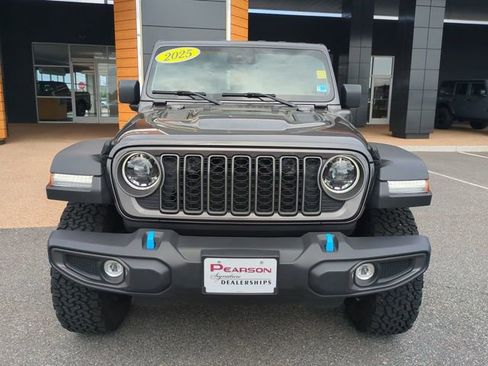 Used 2025 Jeep Wrangler Unlimited Rubicon 4xe w/ Safety Group AWD/4WD image 9