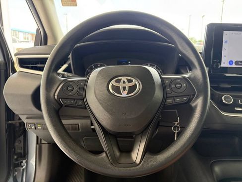 Used 2024 Toyota Corolla LE FWD image 3