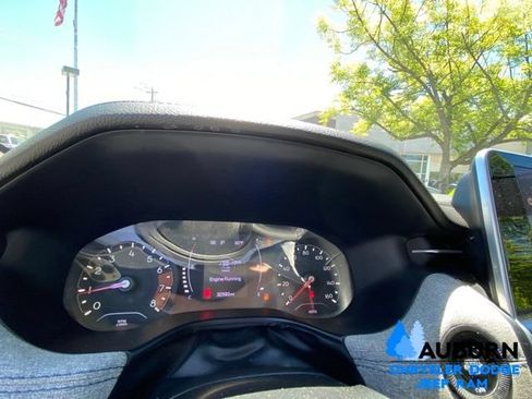 Used 2022 Jeep Compass Latitude FWD image 33