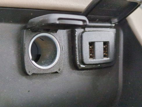 Used 2020 GMC Yukon XL SLT w/ Open Road Package image 34