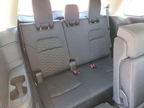 Certified 2025 Nissan Pathfinder SV image 14