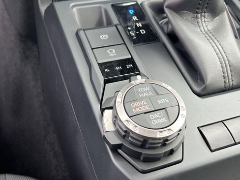 New 2024 Toyota Tacoma TRD Off-Road image 23