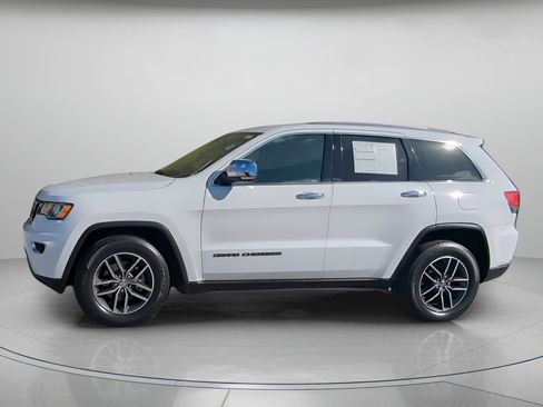 Used 2018 Jeep Grand Cherokee Limited image 14