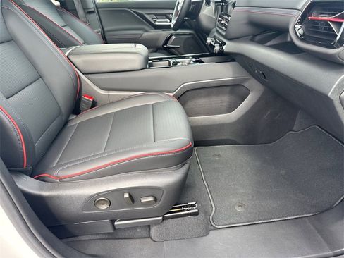 New 2024 Chevrolet Silverado EV RST image 14