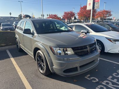 Used 2020 Dodge Journey SE w/ SE Popular Equipment Group