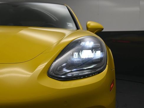 Used 2018 Porsche Panamera 4 image 25